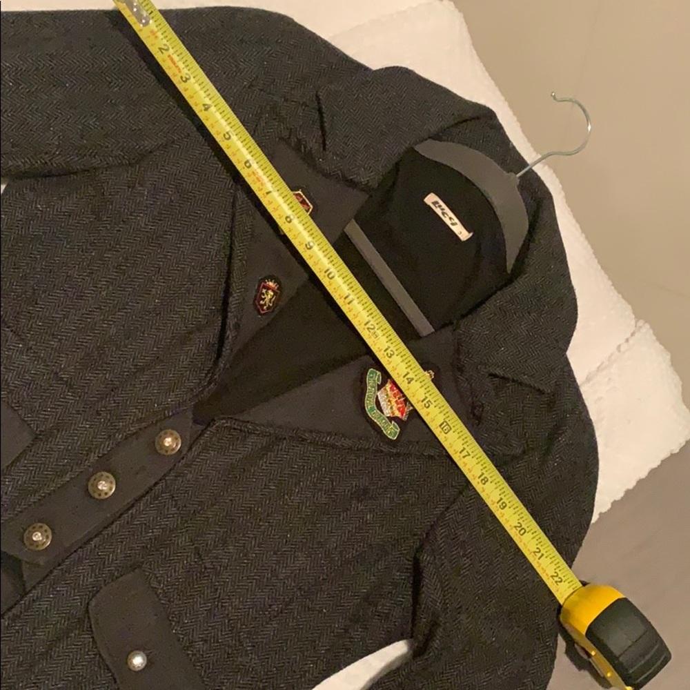 Blazer - Picture 6 of 7